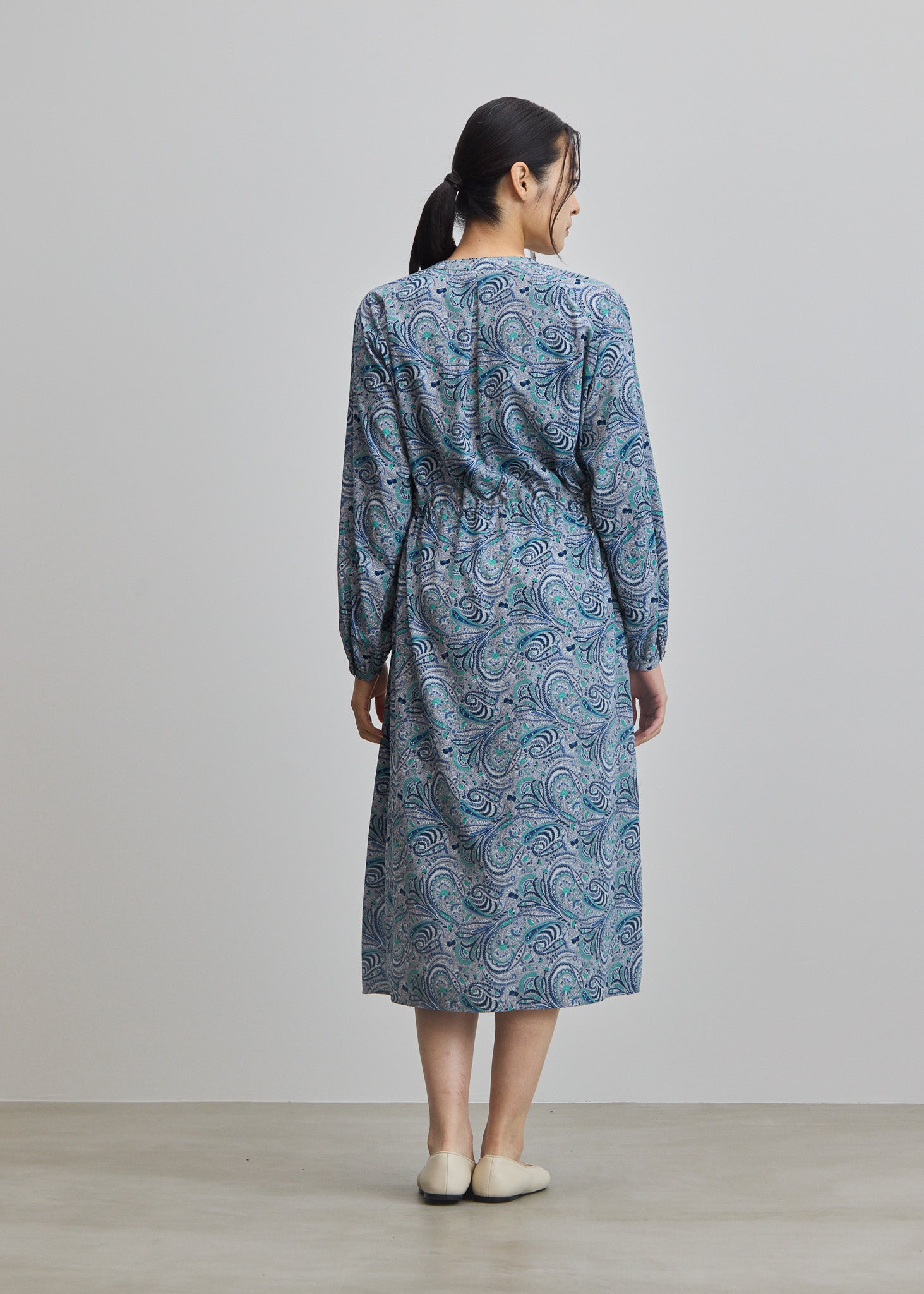 ペイズリー柄ワンピース - SOÉJU online store｜上質な大人の女性の