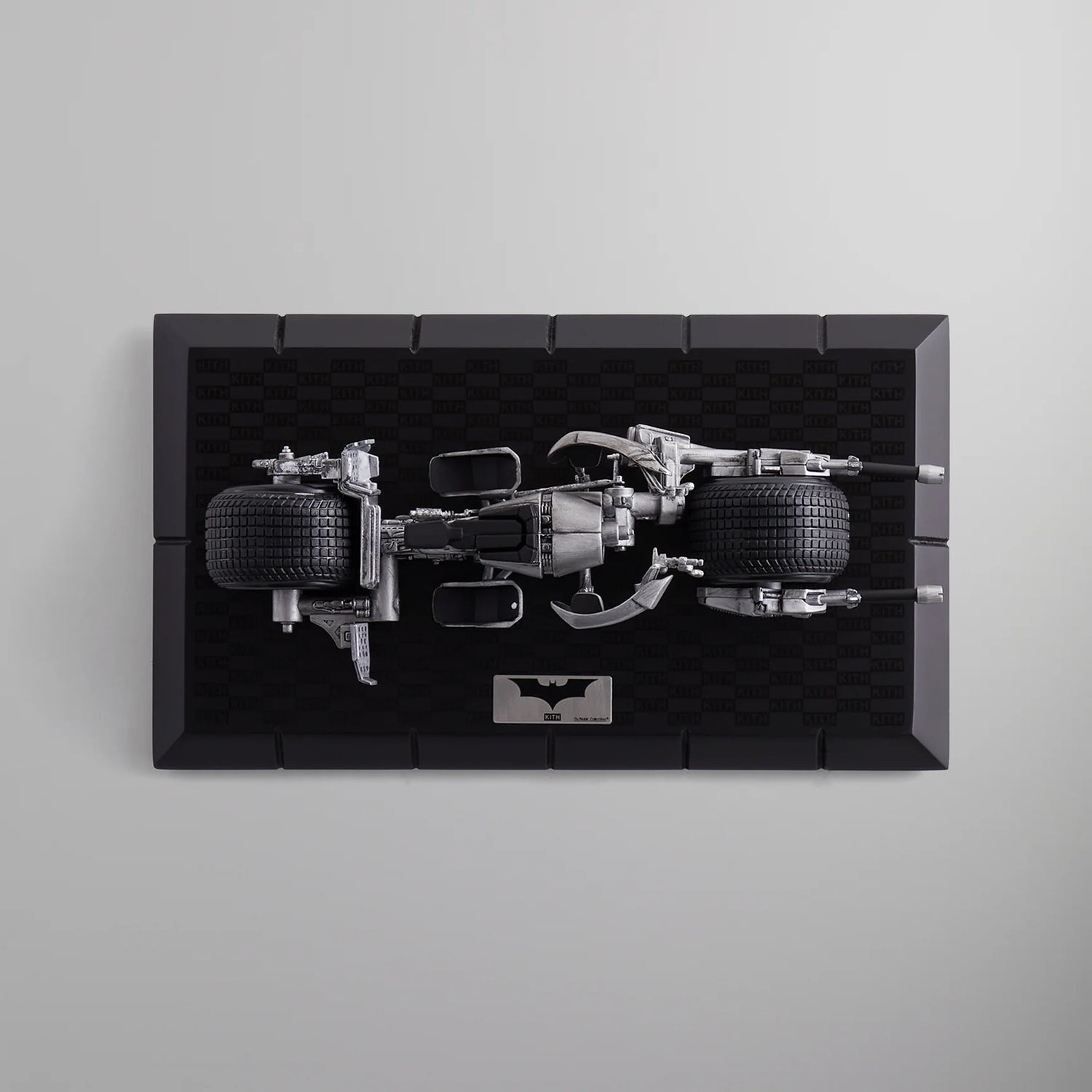 アメコミ kith Batman The Noble Collection Batpod BATMAN | KITH FOR
