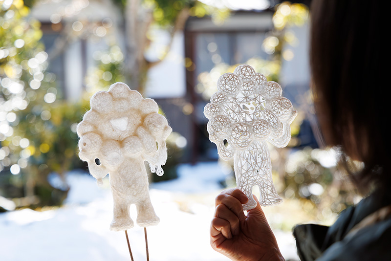 手仕事とデジタル技術、そして清らかな水から生まれた「手漉き和紙の