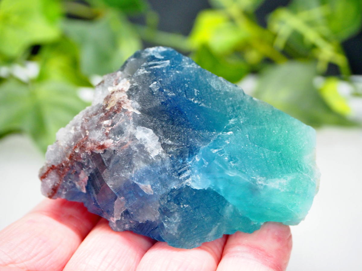 癒し効果バツグン！ドイツ産フローライト【黒い森産 蛍石】 | 天然石と