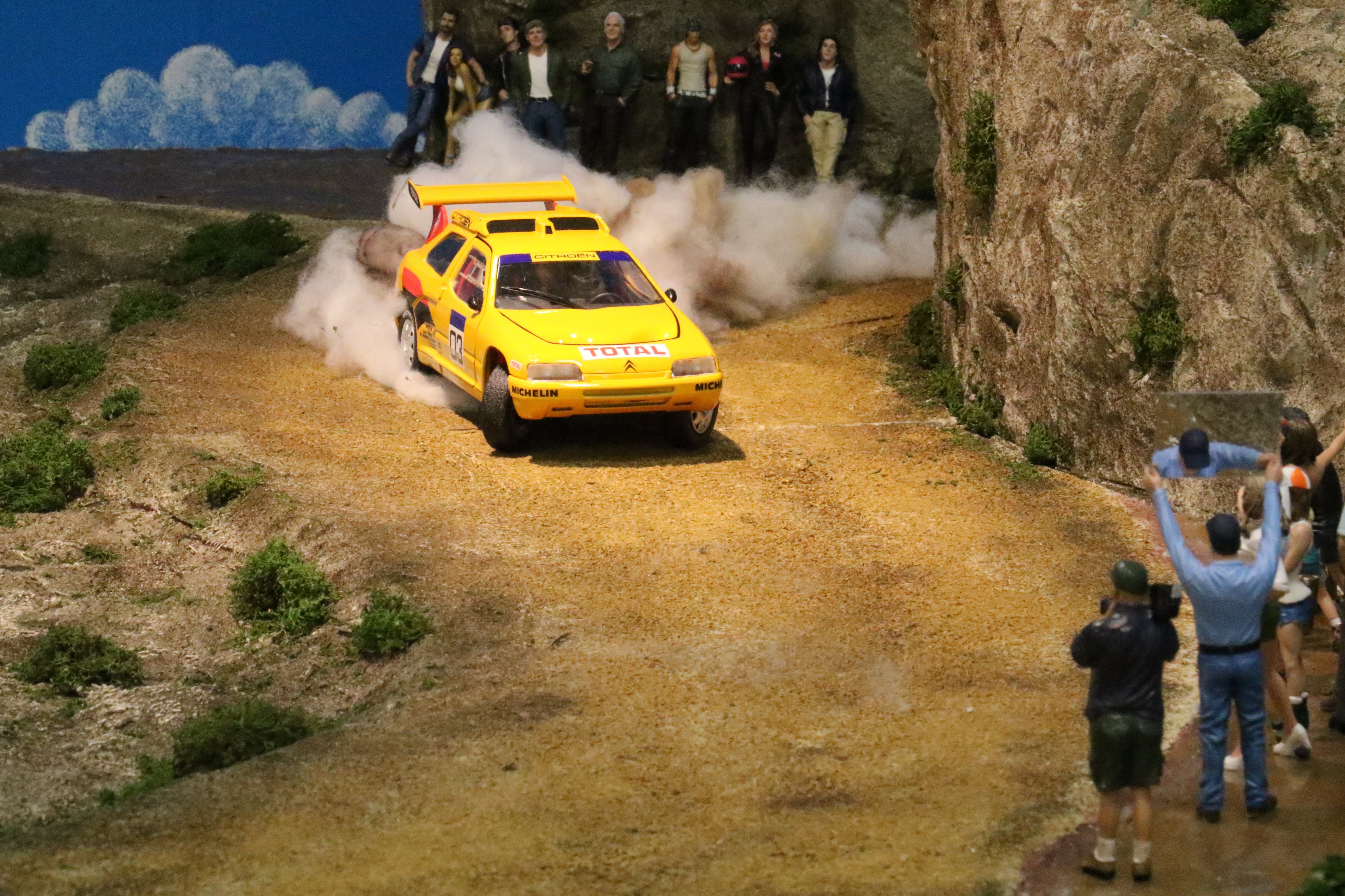 ジオラマ写真の世界 (シトロエンZX ラリーレイド) | りんちゅうの写真日記