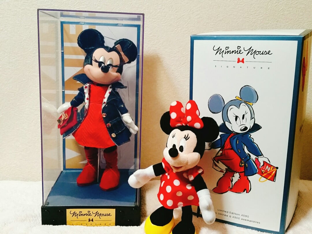 ミニーシグネチャードールフィギュアディズニーストア