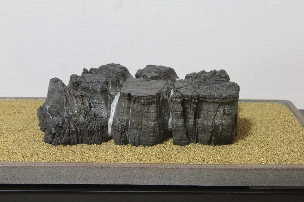 誉平石（ﾎﾟﾝﾋﾟﾗ石） | 水石 一刻亮のちょっとしたコダワリ