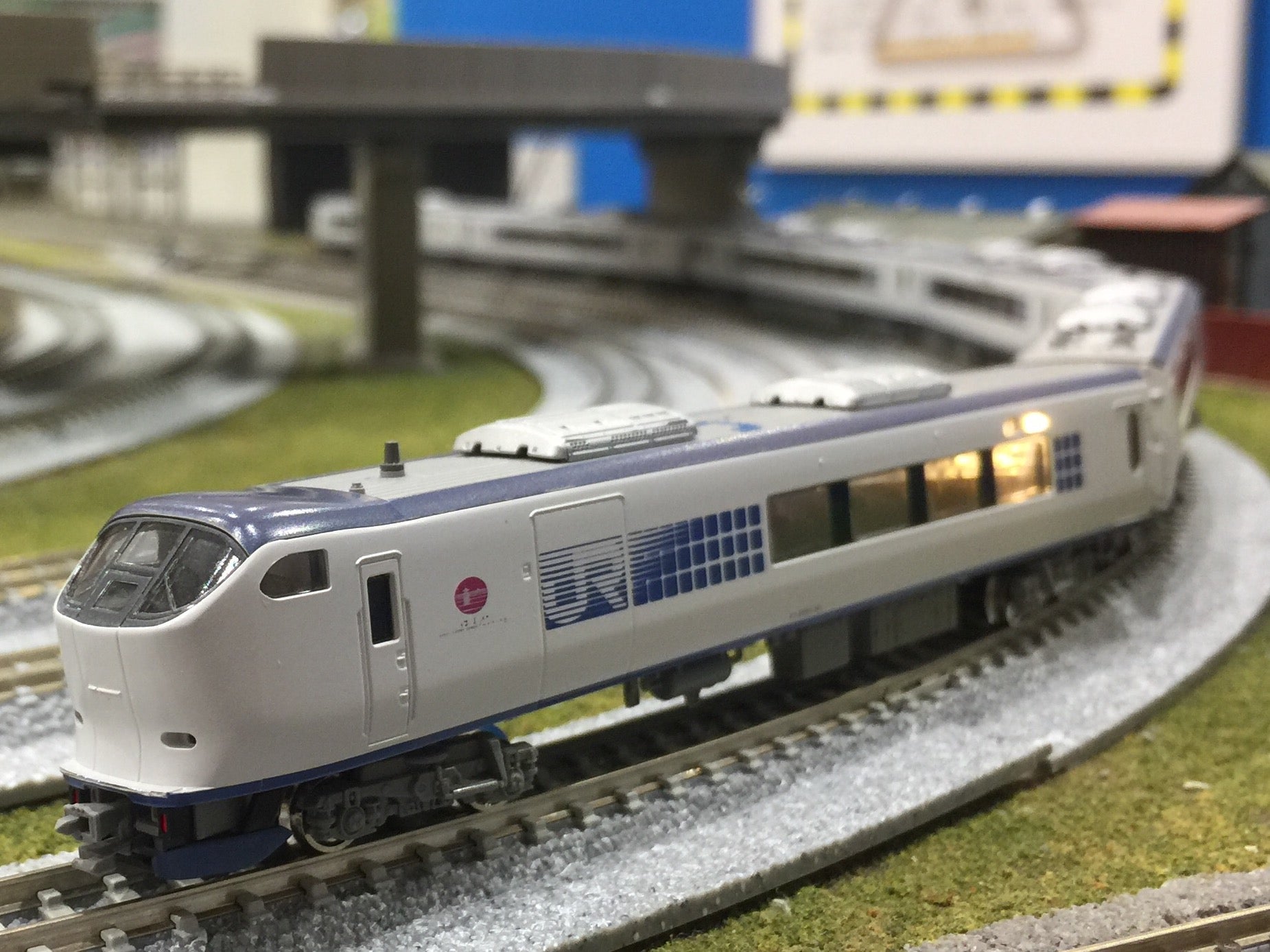 KATO 10-385 ～281系“はるか”直流特急形電車～ 入線。 | Swallowtail@Ameba