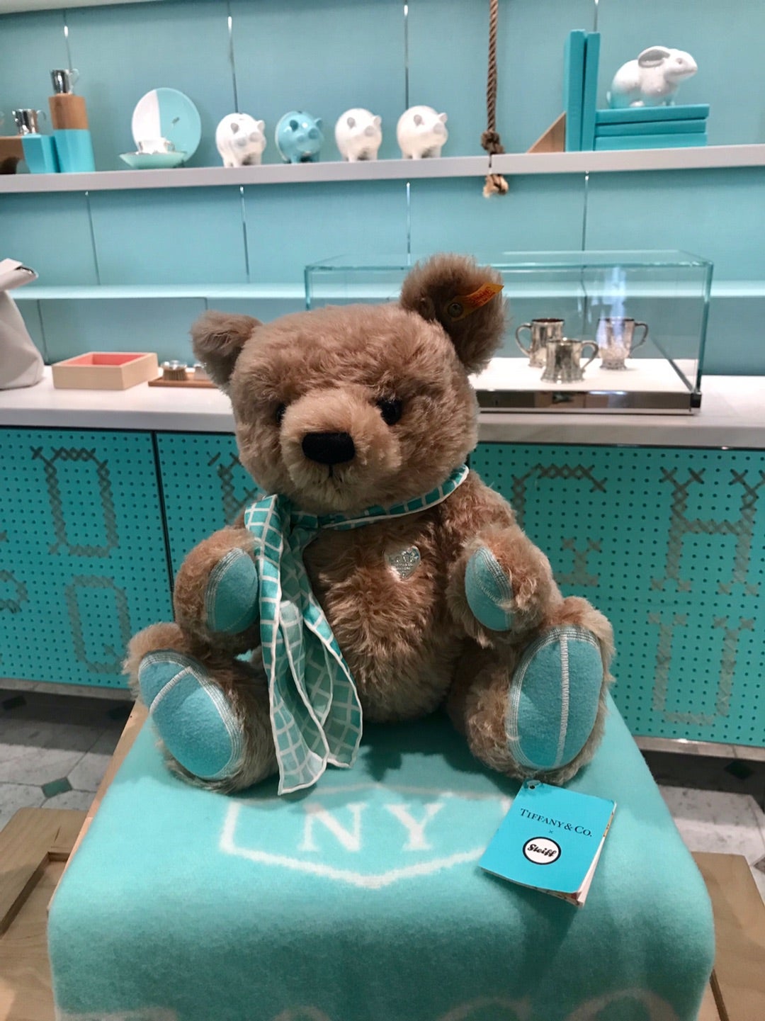 The Tiffany and Steiff | Sunny Side of The Street in New York City