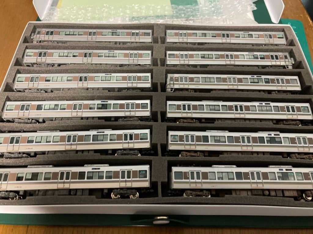 KATO Nゲージ 225系 0番台 新快速 8両セット 10-871 鉄道模型