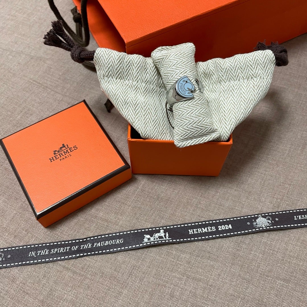 エルメスリボン1ロール2024年版FAUBOURG フォーブル未使用-【レア