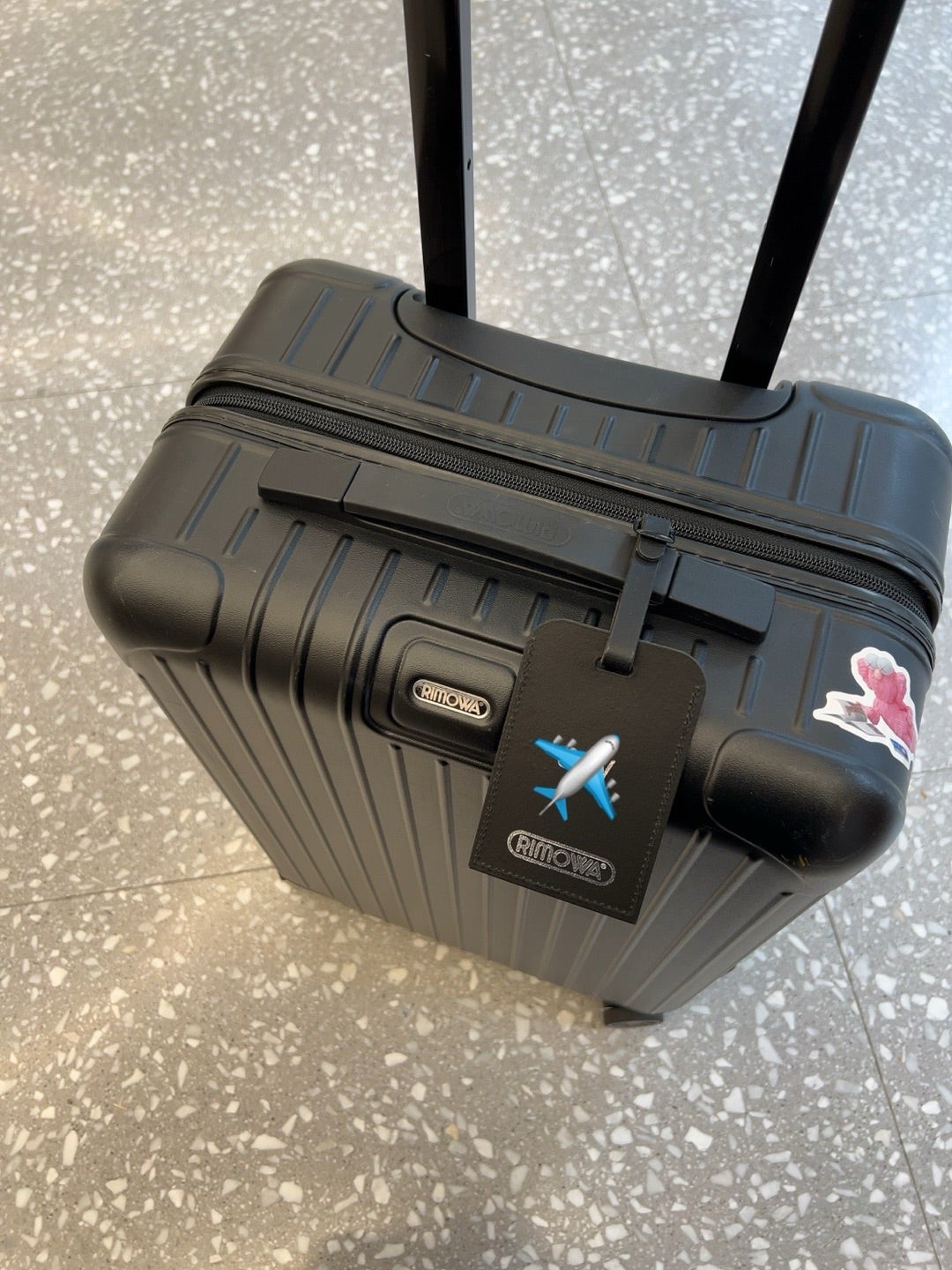 新品未使用 RIMOWA リモワ ラゲージタグ 黒 ネームタグ スーツケース