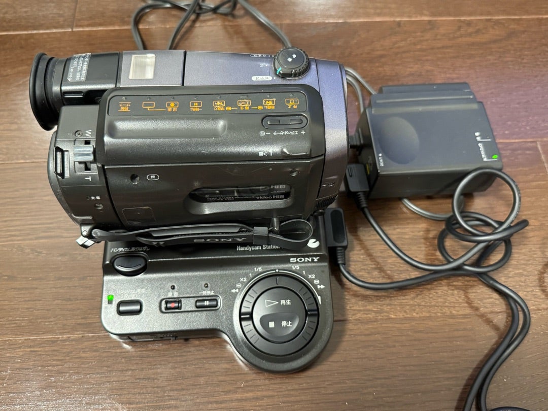 SONY ハンディカム 8mm Hi8 CCD-TR11 アクセサリーキット付き 2025年