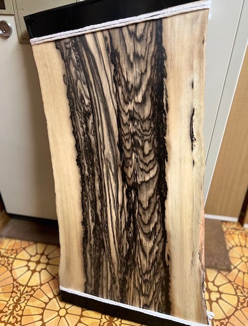 黒柿（極上孔雀杢） | 銘木・原木・製品 ㈱ウッディ・ヒロ