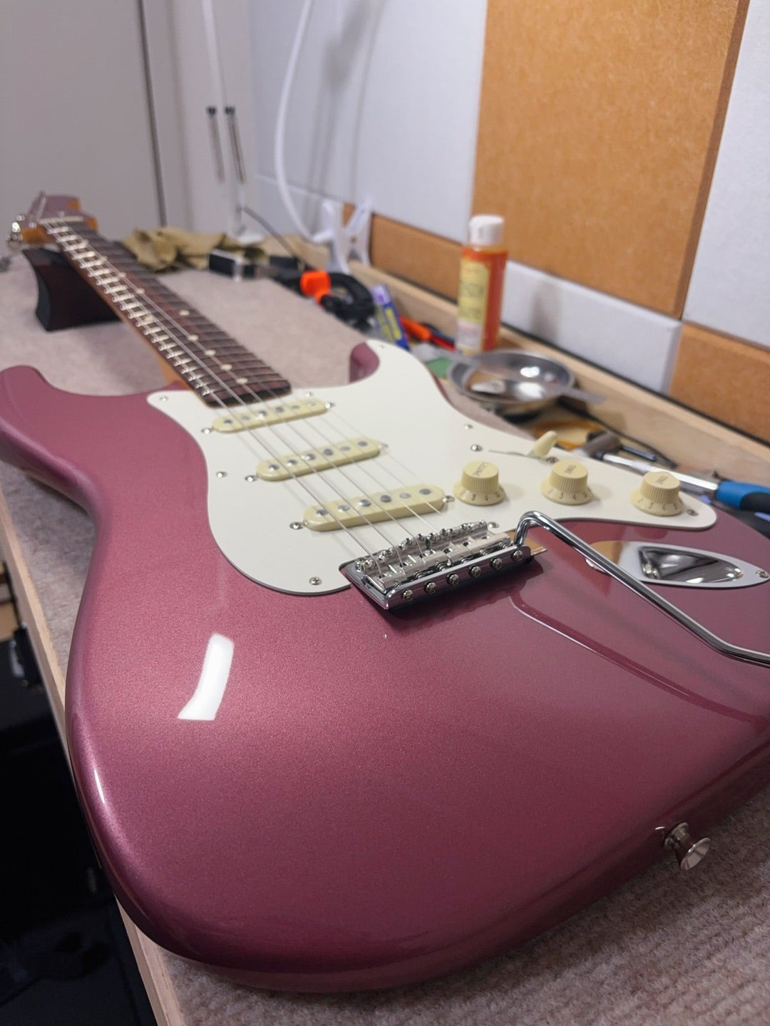 ピンク ストラトキャスター char仕様レリック ピンク ストラト