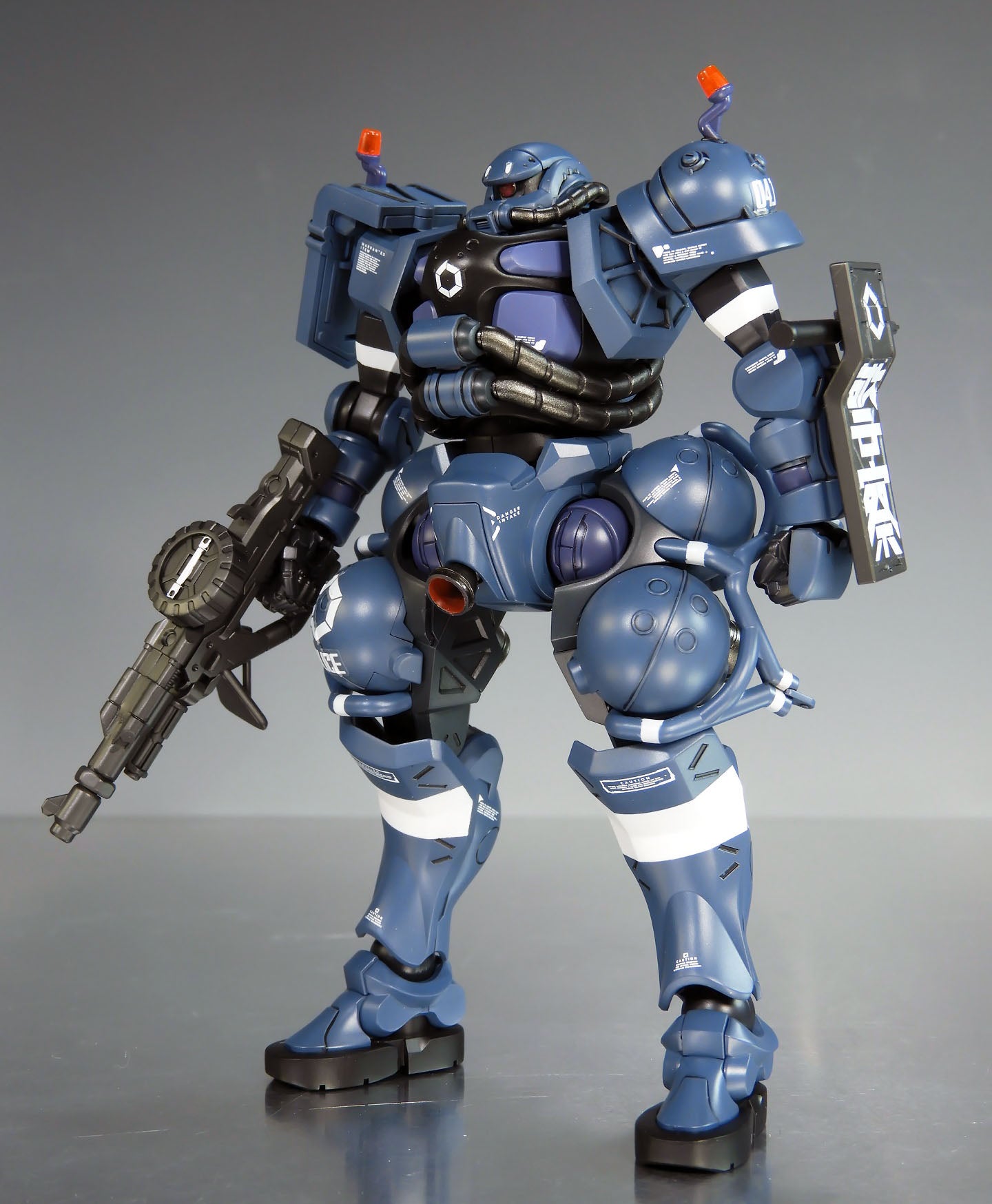 ガンプラ HG 1/144 軍警ザク 塗装完成品 HG 軍警ザク 塗装 | @in's