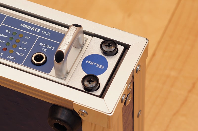 RME Fireface UCXのハードケースをARMORで作ってもらった2 | 音響
