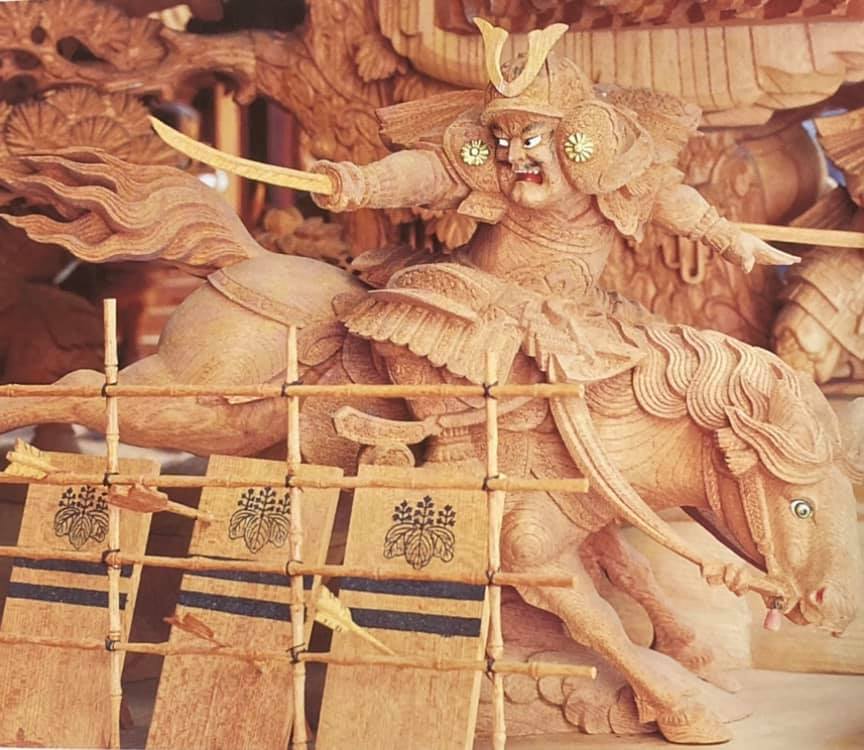 淡路彫り 木下舜次郎さんの馬乗り | 板原村のだんじり会館