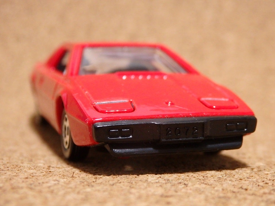 私のお気に入りの一台☆青箱トミカ『ロータスエスプリ』 | あれコレ