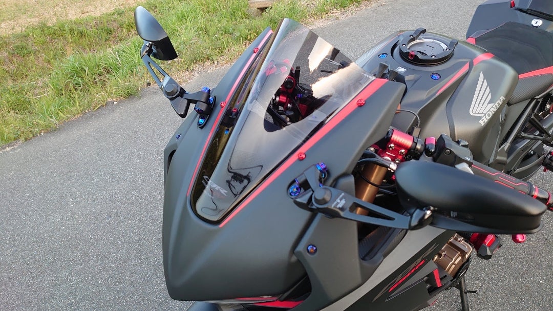 YZF R1 4C8 タンククレバーウルフ07 08 RN19 RN20