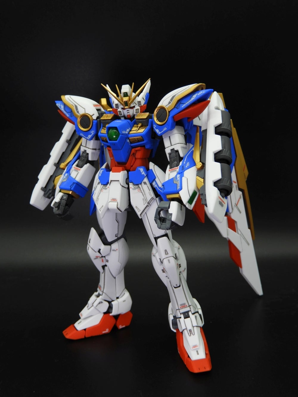 バンダイ RG 新機動戦記ガンダムW Endless Waltz ウイングガンダムゼロ