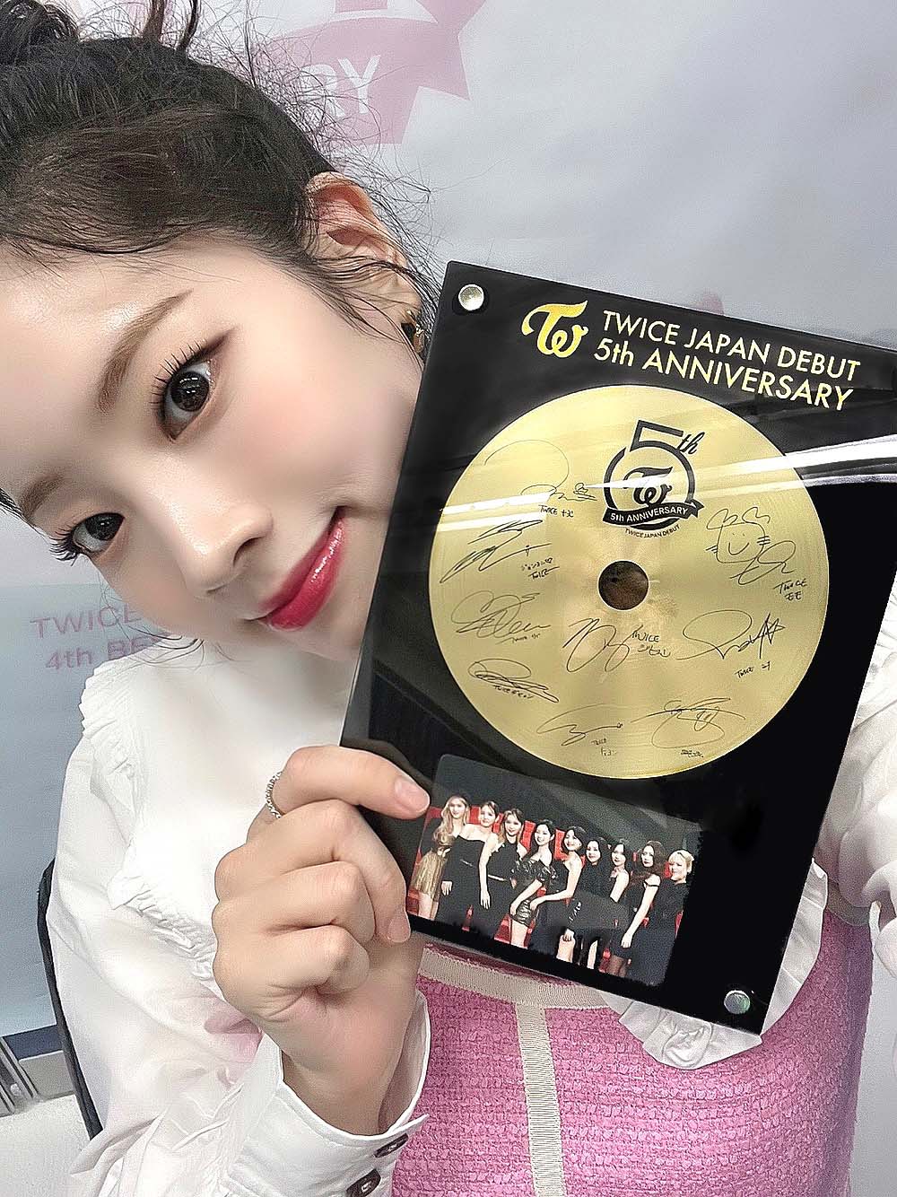 220515 TWICE ダヒョン『5周年記念ゴールドディスク風アクリルスタンド