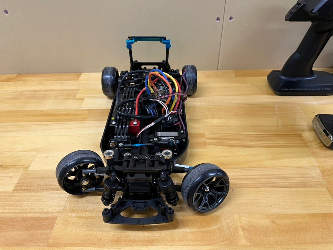 シャーシのみ タミヤ TT-02 シャーシのみ 新品 未組立 ボディ関連