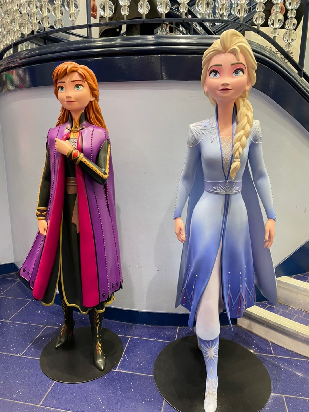 新商品❣️◇パリディズニー◇レミー フィギュア 人形 エッフェル塔