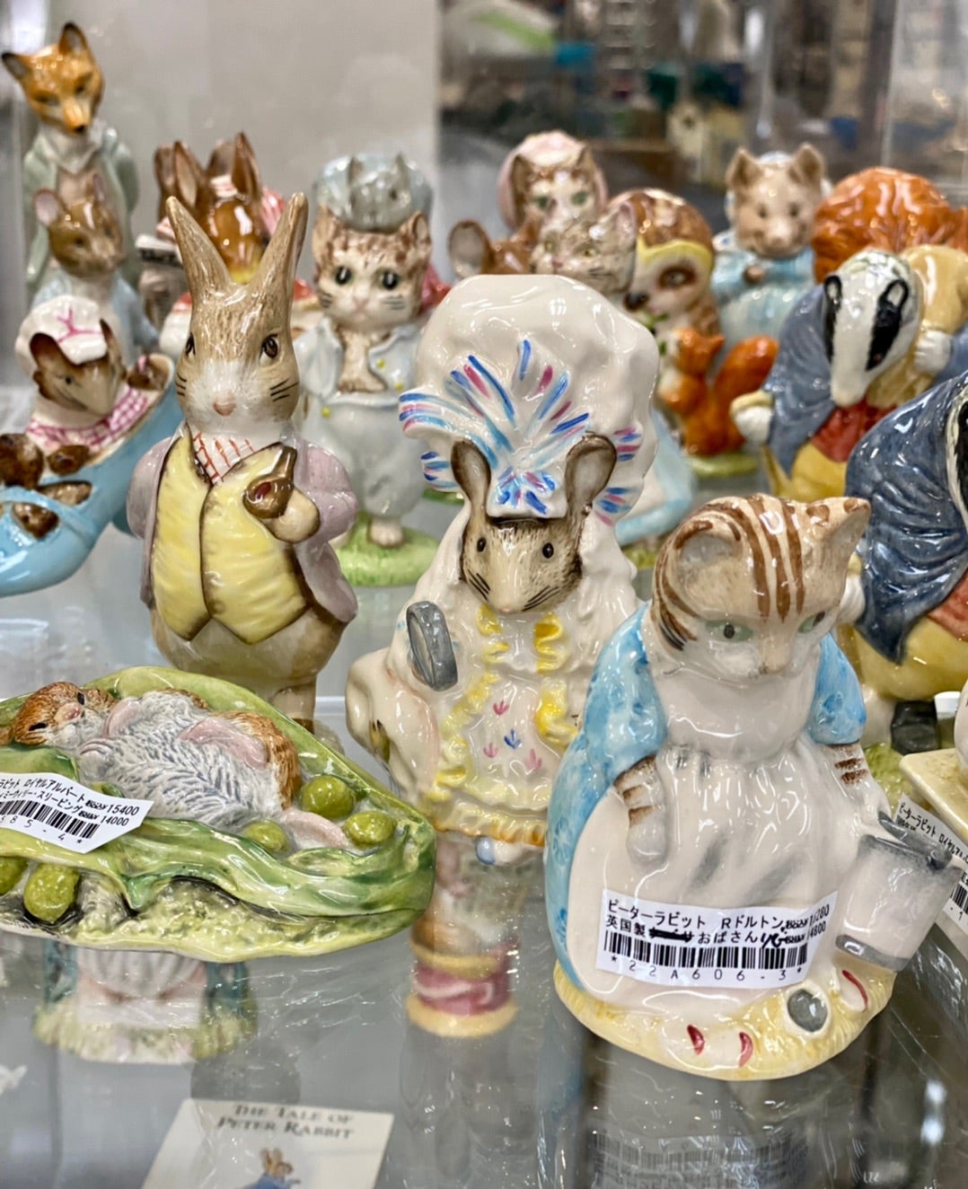 ピーターラビットのアンティークと紅茶缶from英国展2022 | ジュリーズ