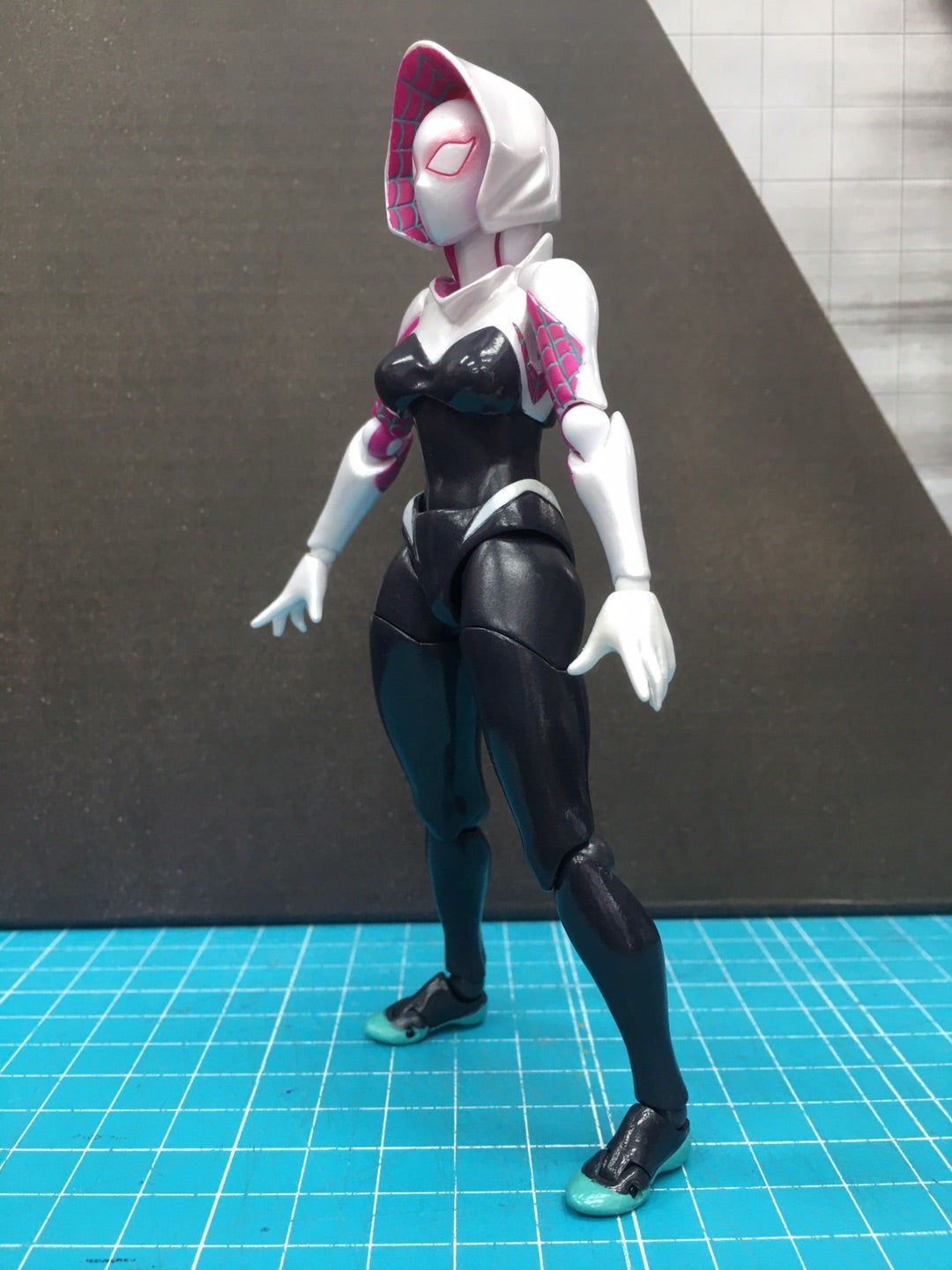 The Spider catches You ! -アメイジングヤマグチ スパイダーグウェン