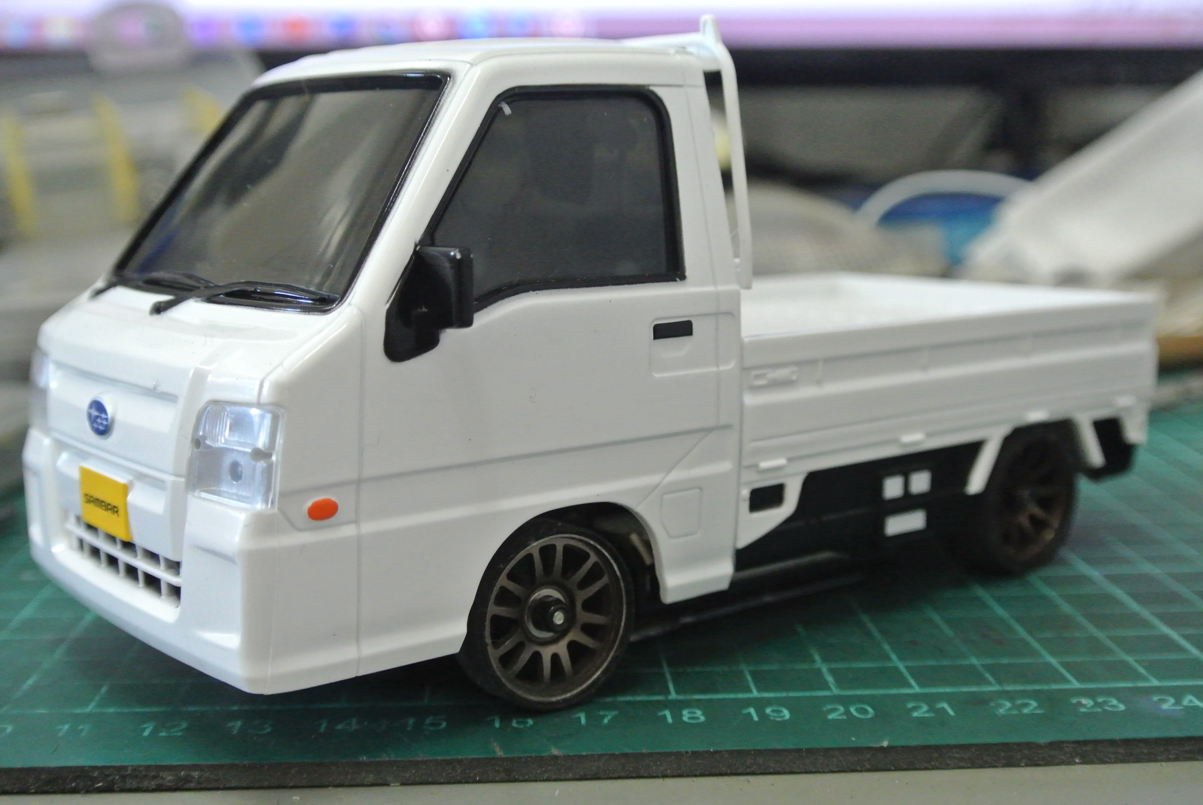 遅ればせながら】ミニッツ！私のスバルサンバー参戦！【やっと出来た