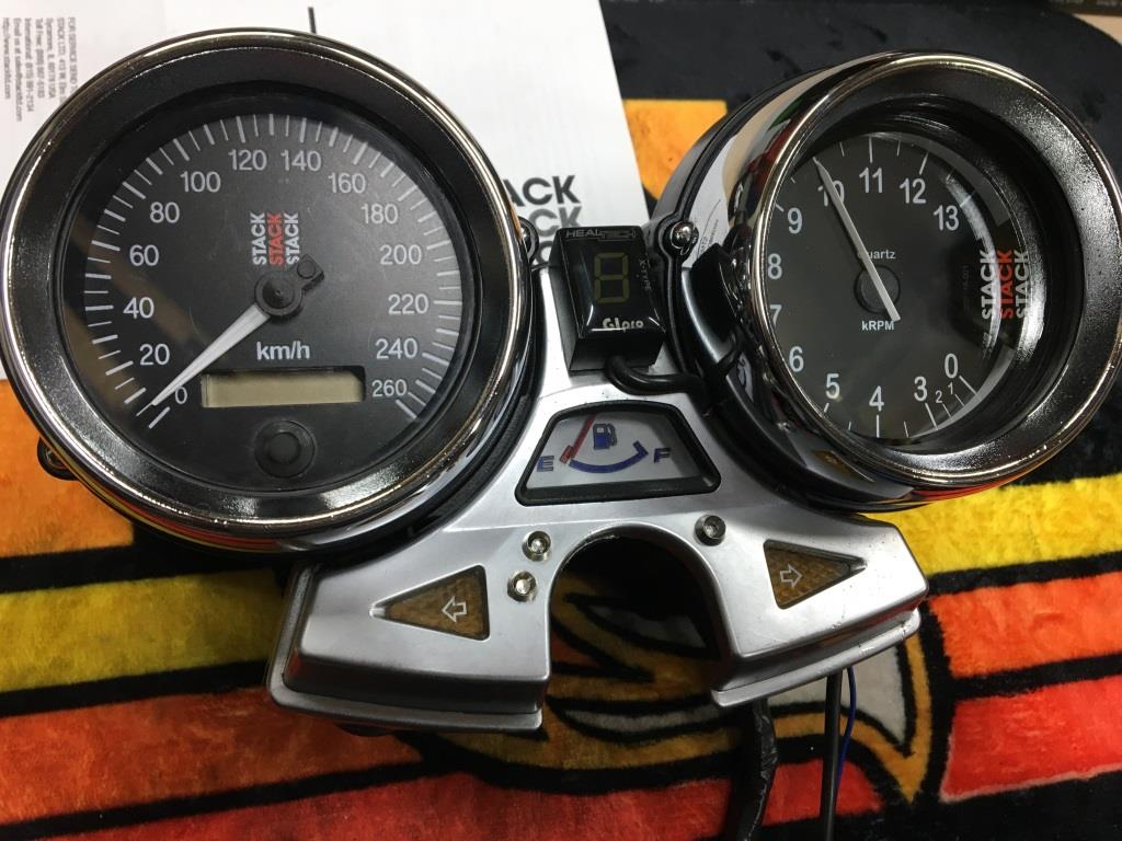 Kawasaki カワサキ ゼファー1100 純正 スピードメーター