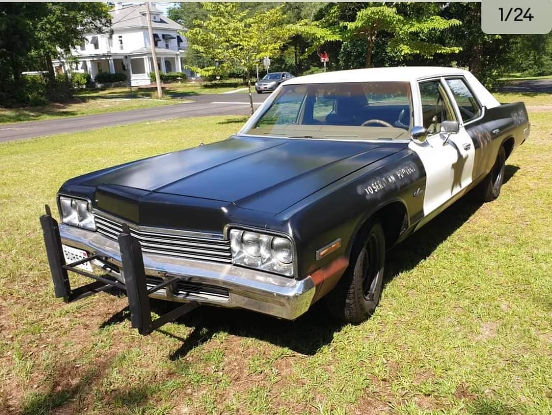 ザ・ブルースブラザーズ 1977年型ダッジ・モナコ | THREE ARROW INC