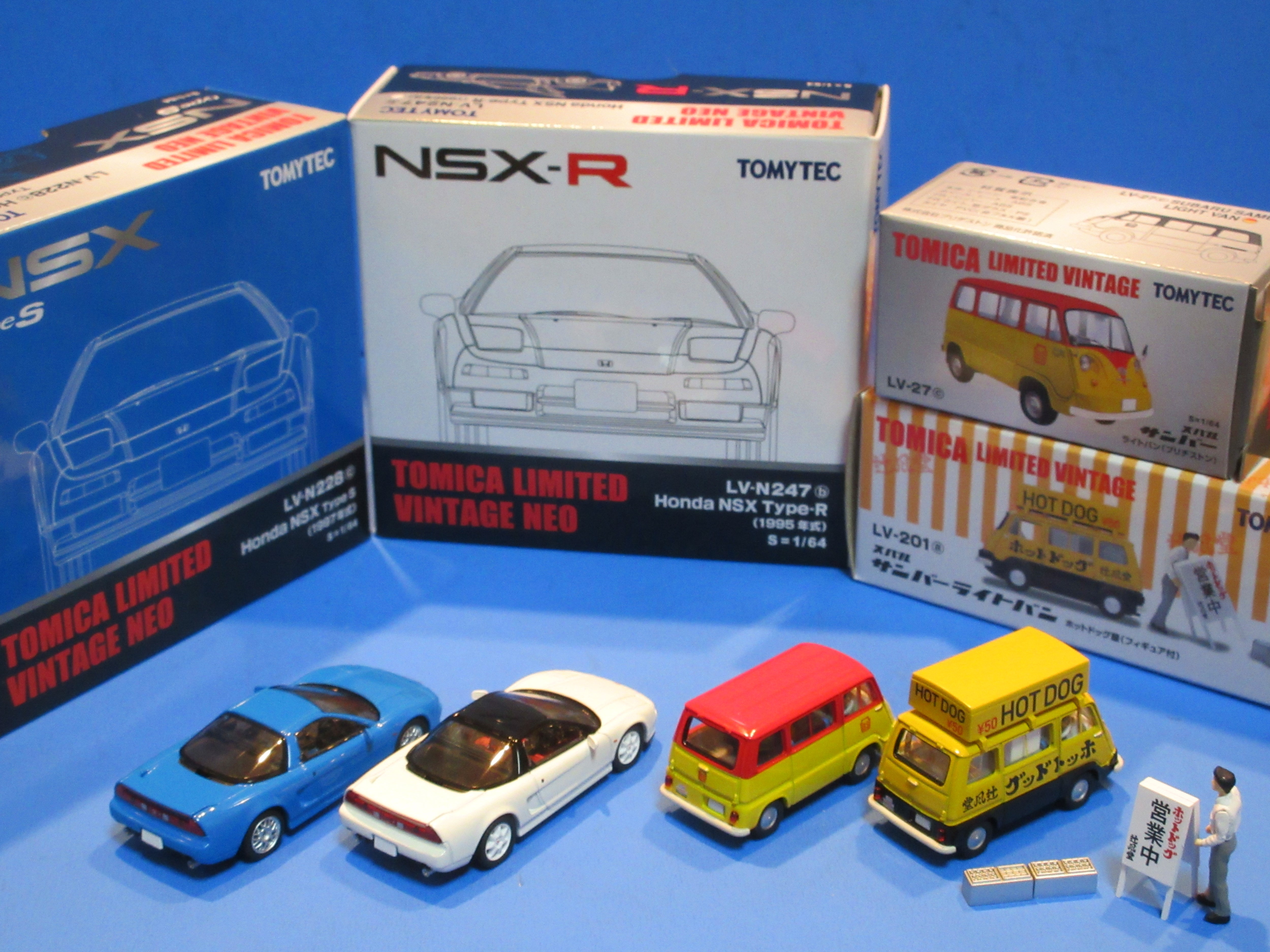 ☆1966年アサヒ玩具411ブルーバード 珍品タバコ入れ～ブリキ自動車