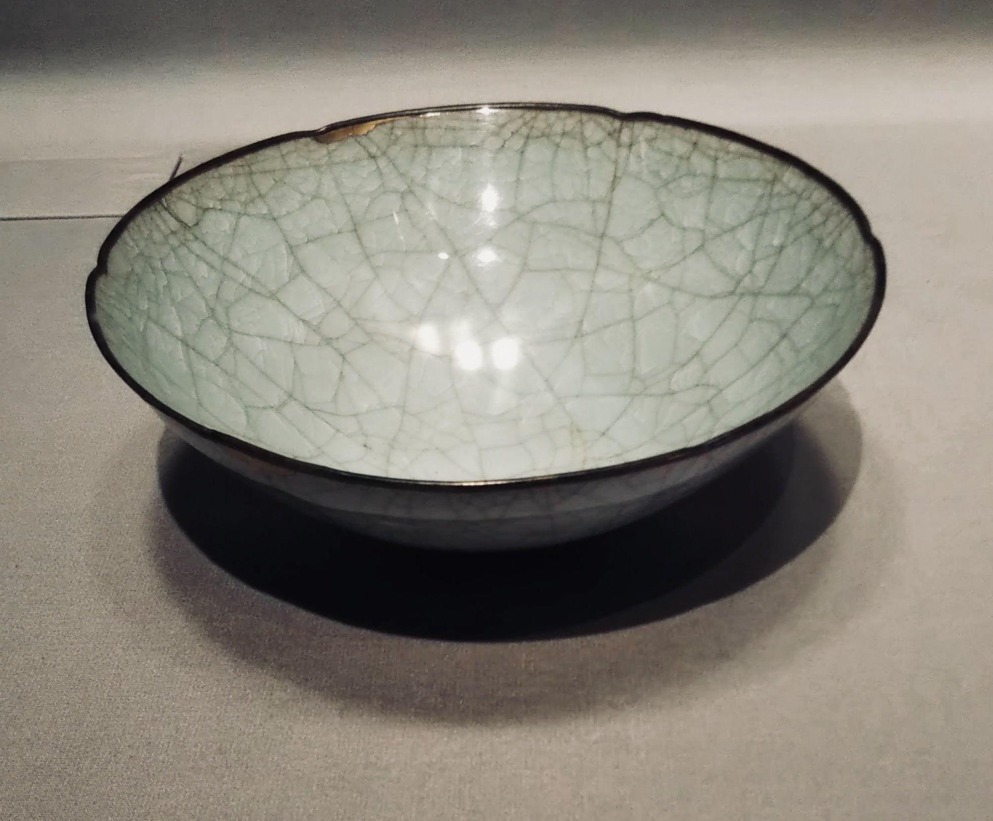 中国汝窯青磁氷裂文八角面取双耳瓶C7363E