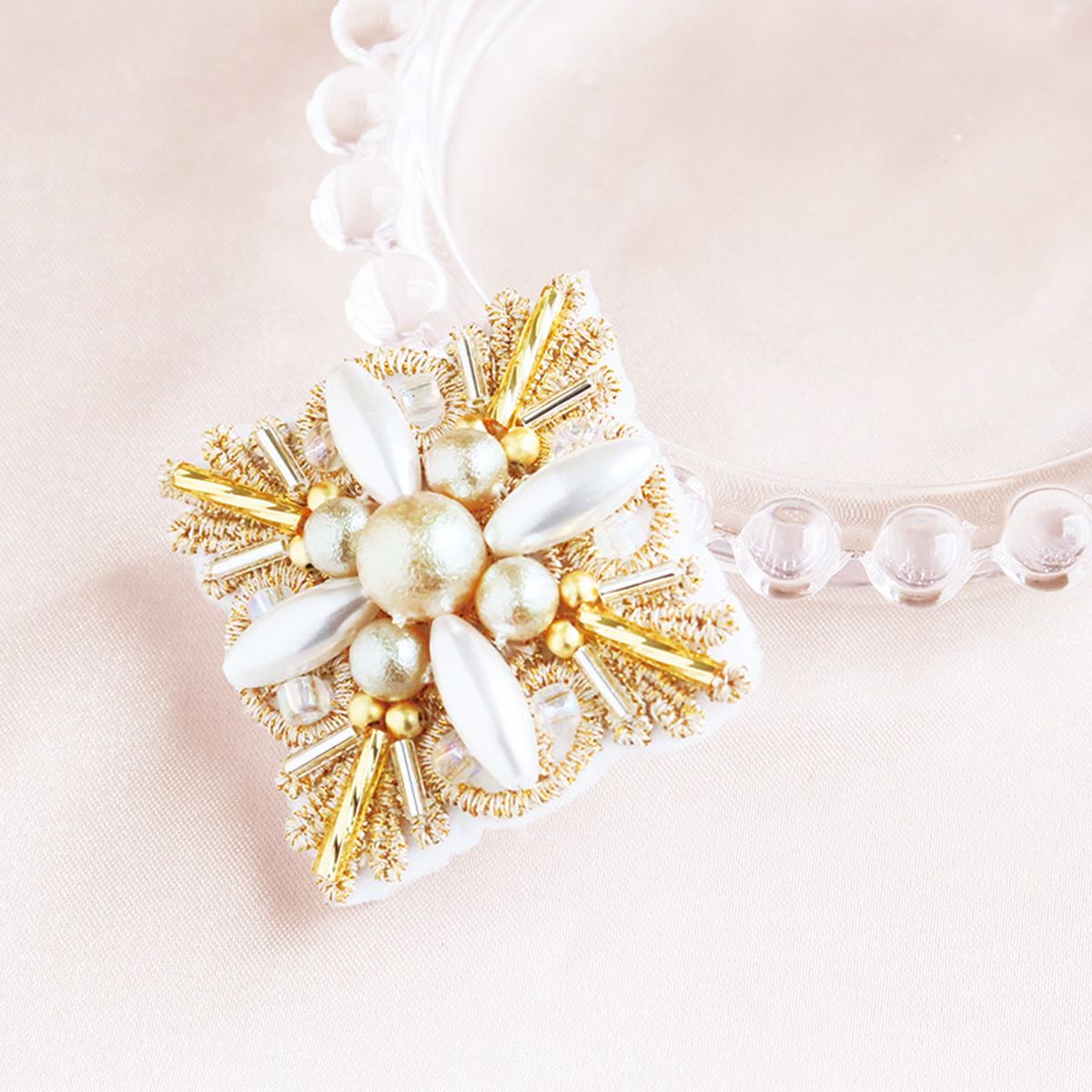 アンティーク マイクロベビービーズ花刺繍レース編巾着バッグ アール