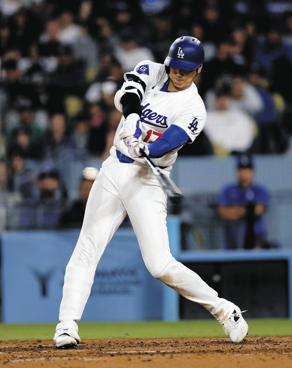 ◇待ってたぜ大谷翔平…1号は、らしい豪快弾【動画】：中日スポーツ