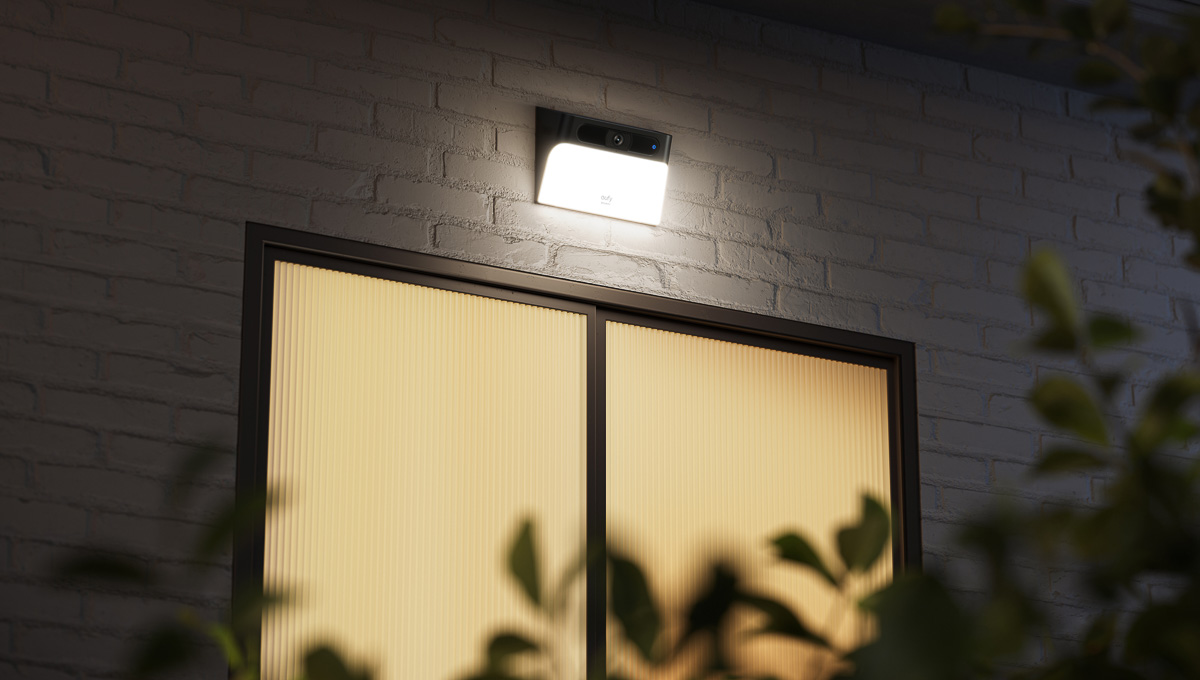 動き感知で点灯＆録画開始！ソーラー発電だから配線不要の「センサー