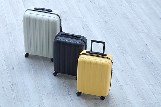 容量35Lで1.8kg！老舗メーカーが生み出した軽～いスーツケースが待望の