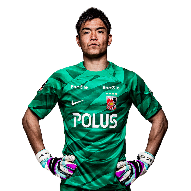 浦和レッズ キーパー ユニフォーム