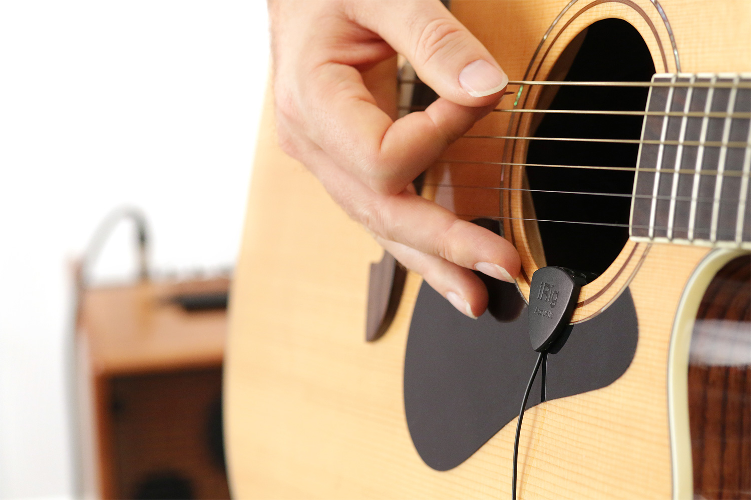 iRig Acoustic Stage by IK Multimedia - Acoustic Guitar