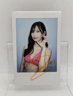 明里つむぎ 直筆サイン入りチェキ - メルカリ