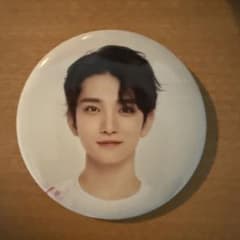 TXT ジョシュア 缶バッジ＆トレカ - メルカリ