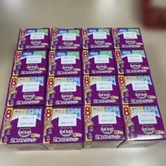 kal kan 2種類のセレクション、4種のおいしさ 16箱セット⏾ - メルカリ