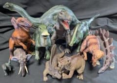 昭和レトロ恐竜（ツクダホビー）ソフビフィギュア9体セット＋2