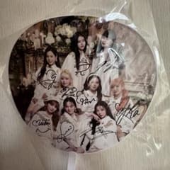 期間限定出品☆NiziU 全員サイン入り うちわ Burn it up - メルカリ