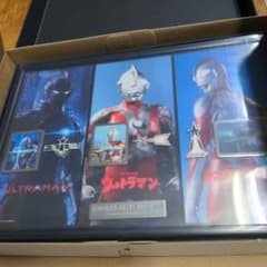 TSUBURAYA FIELDS ウルトラマン 記念ピンバッジ 株主優待品 - メルカリ