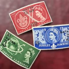 76937セール現品限 ヒンジ跡有外国切手 カタール発行ボーイスカウト3種