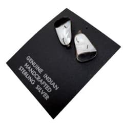 ズニ族 ピアス インディアンジュエリー スヌーピー オニキス ホワイト