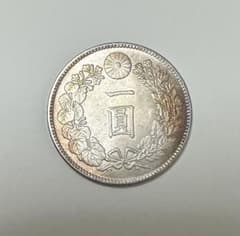 古銭 銀貨 一圓 大日本 明治8年 竜 菊紋 貿易銀 1円銀貨 コイン硬貨