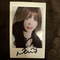 MADEIN ラッフルクジ B賞 セリナ 直筆サイン入りチェキ - メルカリ