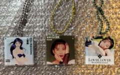 中山美穂 シングルジャケットアクリルキーホルダー 3種類 - メルカリ