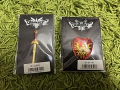 ドラゴンクエストIII•I&II ロトの剣•盾（赤）ピンズセット 【非売品