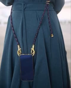 hazama 惹きずり込まれる運命のスマホストラップ - メルカリ